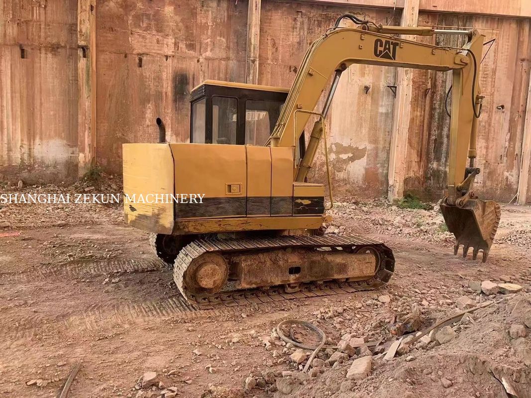 Used CAT E70B Excavator in Japan with Mini Excavator Sizes and Original Japan Engine