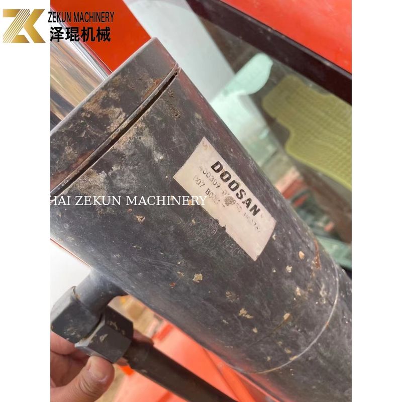 5 Ton Doosan 55 Excavator DH55 Used Doosan Excavator 0.175M3 Bucket