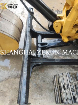 4 Ton Used CAT 304 Excavator with Enclosed Cabin and Original Hydraulic Cylinder