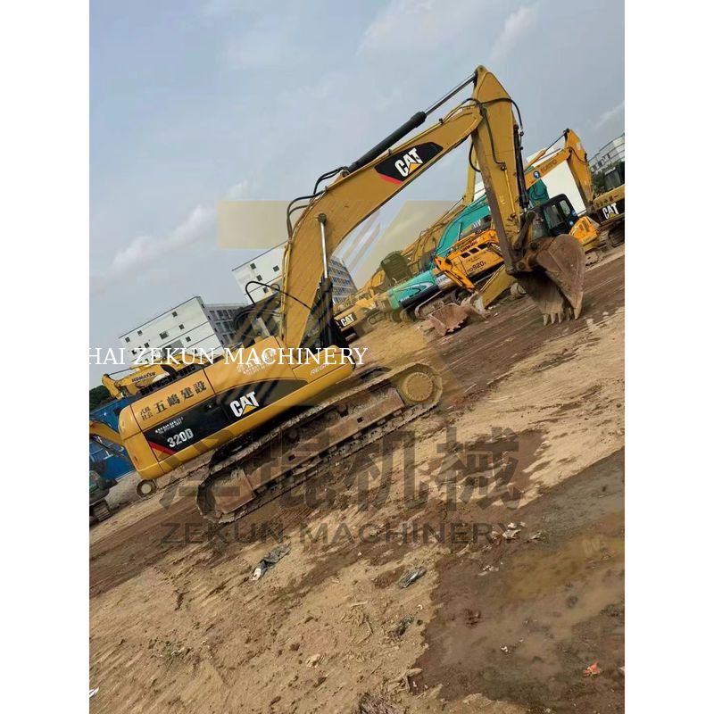 Used Cat 320D Excavator in Japan with 20000 KG Machine Weight in Good Condition