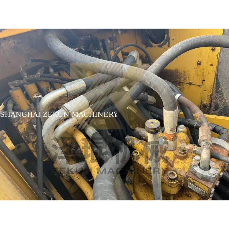 Used Cat 320D Excavator in Japan with 20000 KG Machine Weight in Good Condition