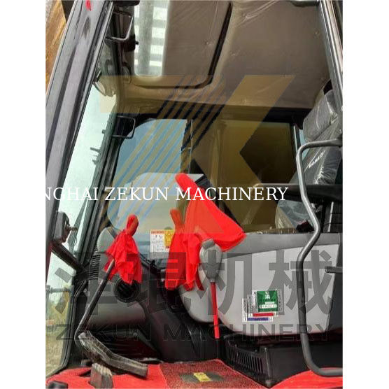 Komatsu PC240-7 Excavator with Low Working Hours 0-2000 and Other Hydraulic Cylinder