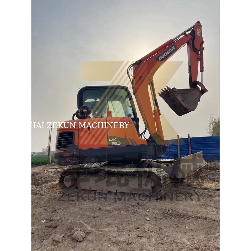 2015 Used Doosan DH60-7 Excavator in Good Condition Good 5500 KG Machine Weight