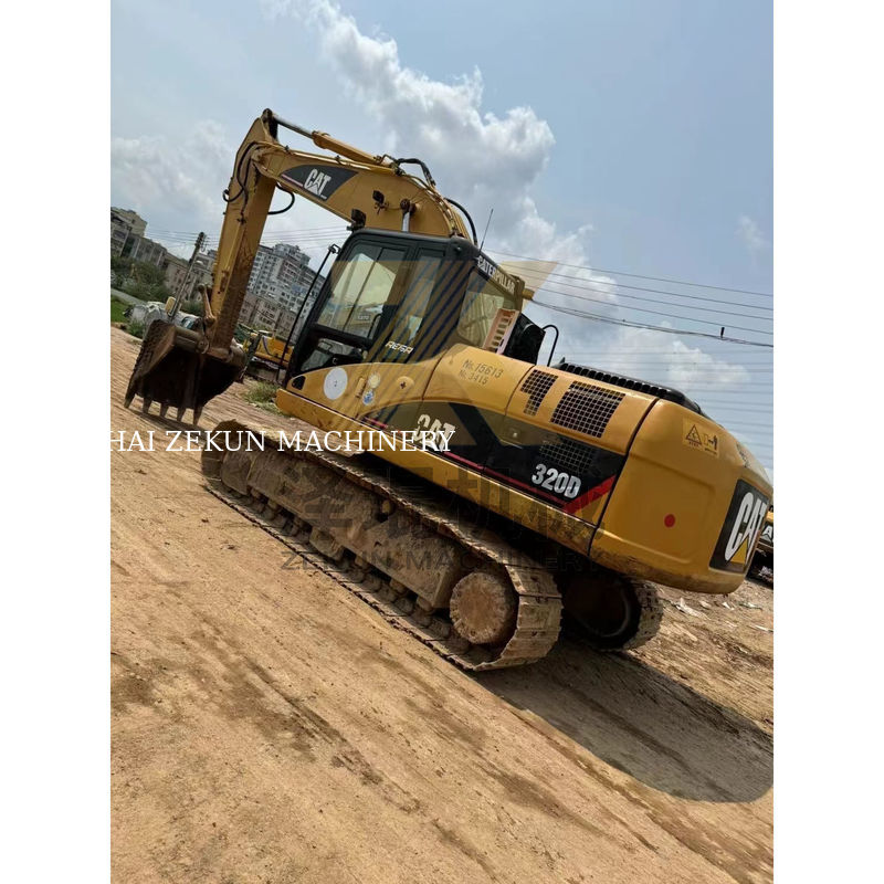2015 Year Second-Hand Shantui Kato Excavator 320D in in Shanghai Other Hydraulic Pump