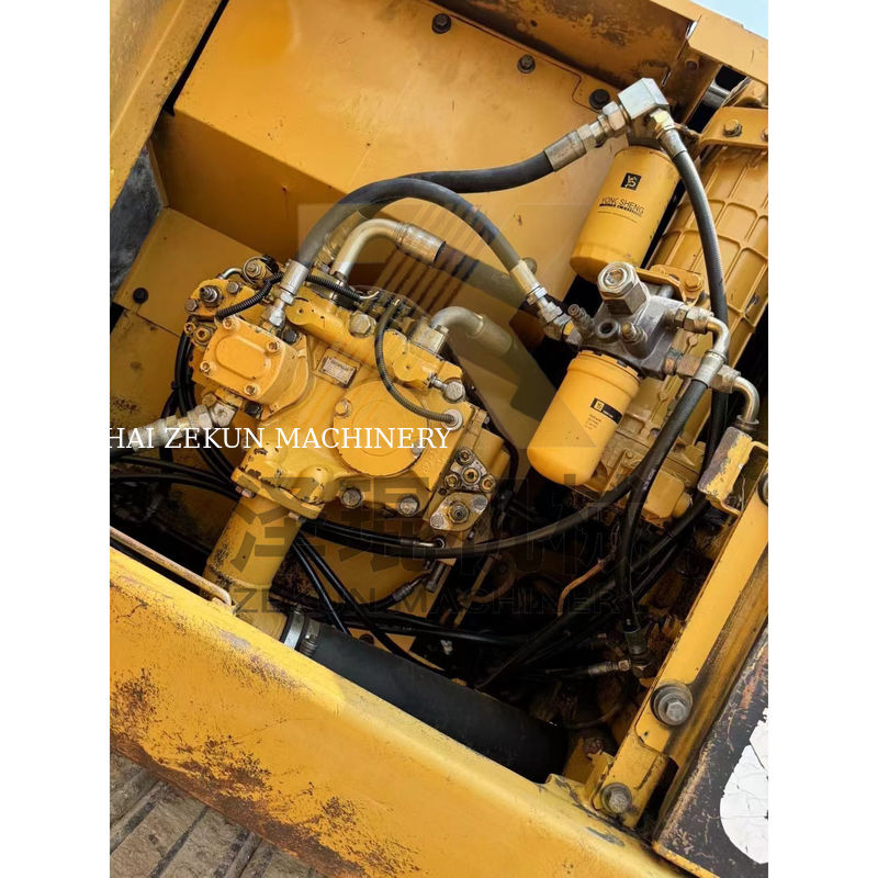 2015 Year Second-Hand Shantui Kato Excavator 320D in in Shanghai Other Hydraulic Pump
