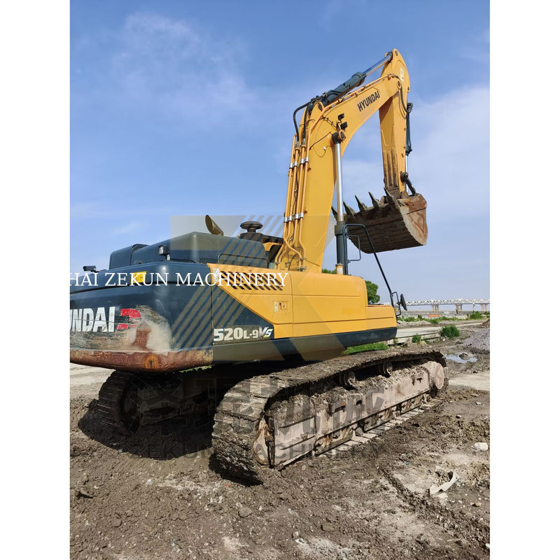 Excellent Condition Hyundai R520 Excavator with 3M³ Bucket Capacity and 266KW Power in Hot Market