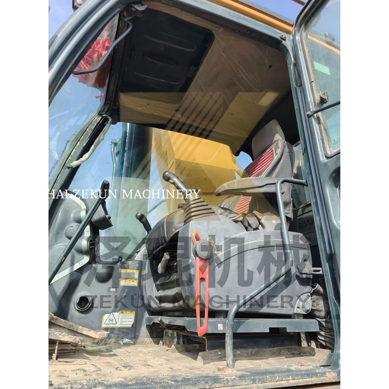 Excellent Condition Hyundai R520 Excavator with 3M³ Bucket Capacity and 266KW Power in Hot Market