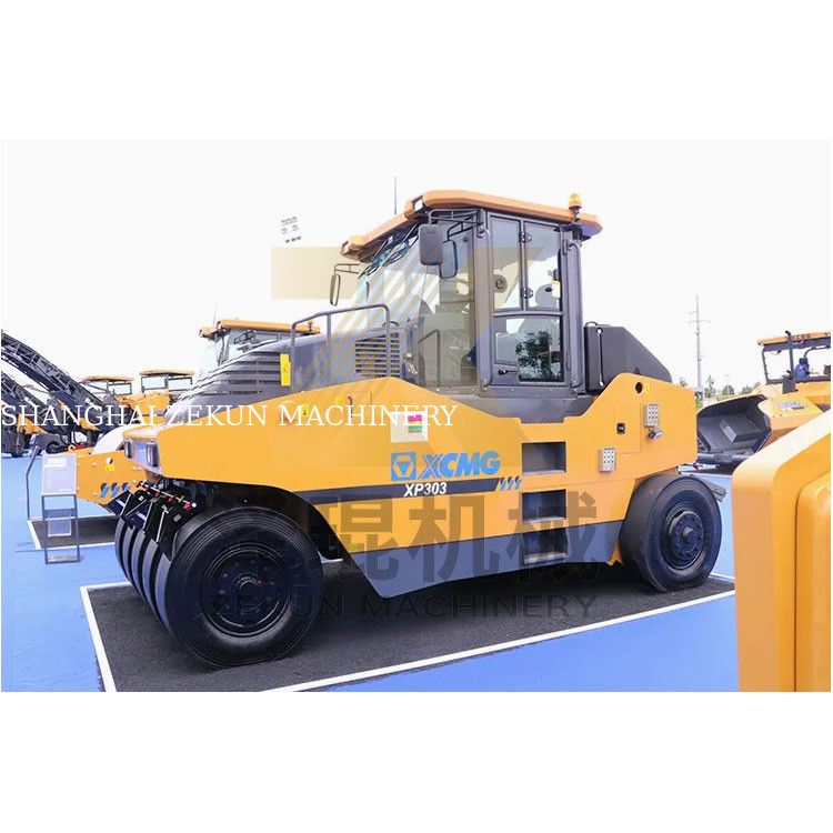 30ton XCMG XP303 Tire Roller China Stage III Road Construction Equipment