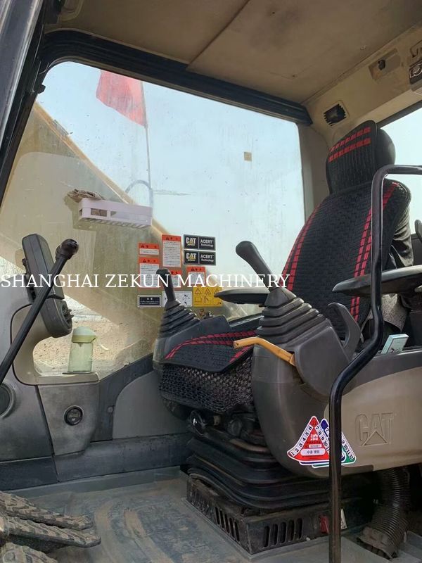 Versatile 2020 Cat 323D2 Excavator 23 Ton 4877 Hours For Various Applications