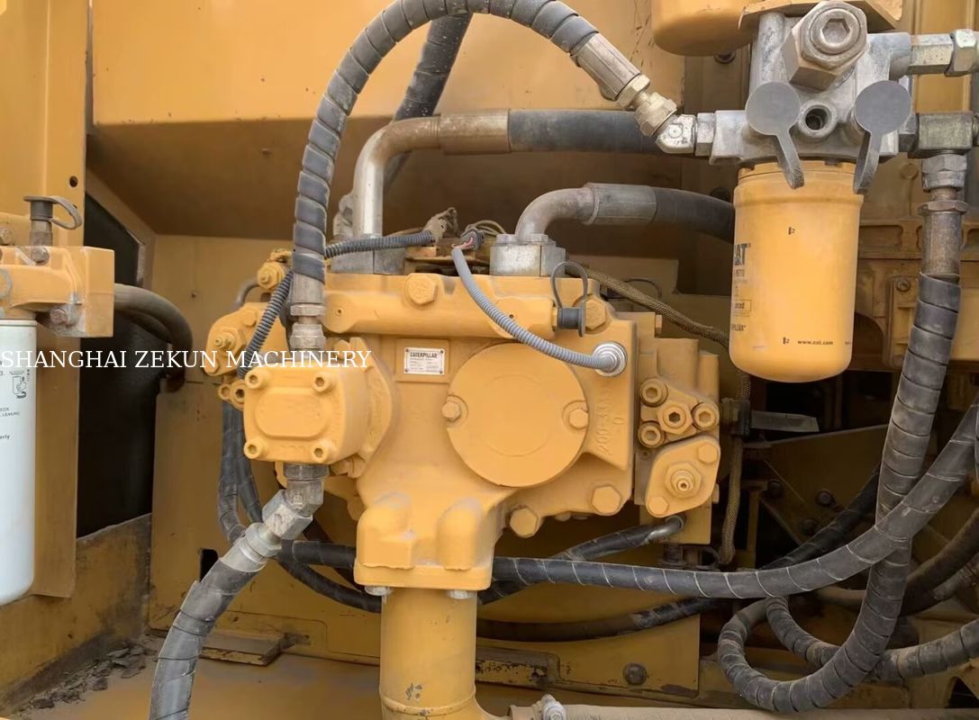 Versatile 2020 Cat 323D2 Excavator 23 Ton 4877 Hours For Various Applications