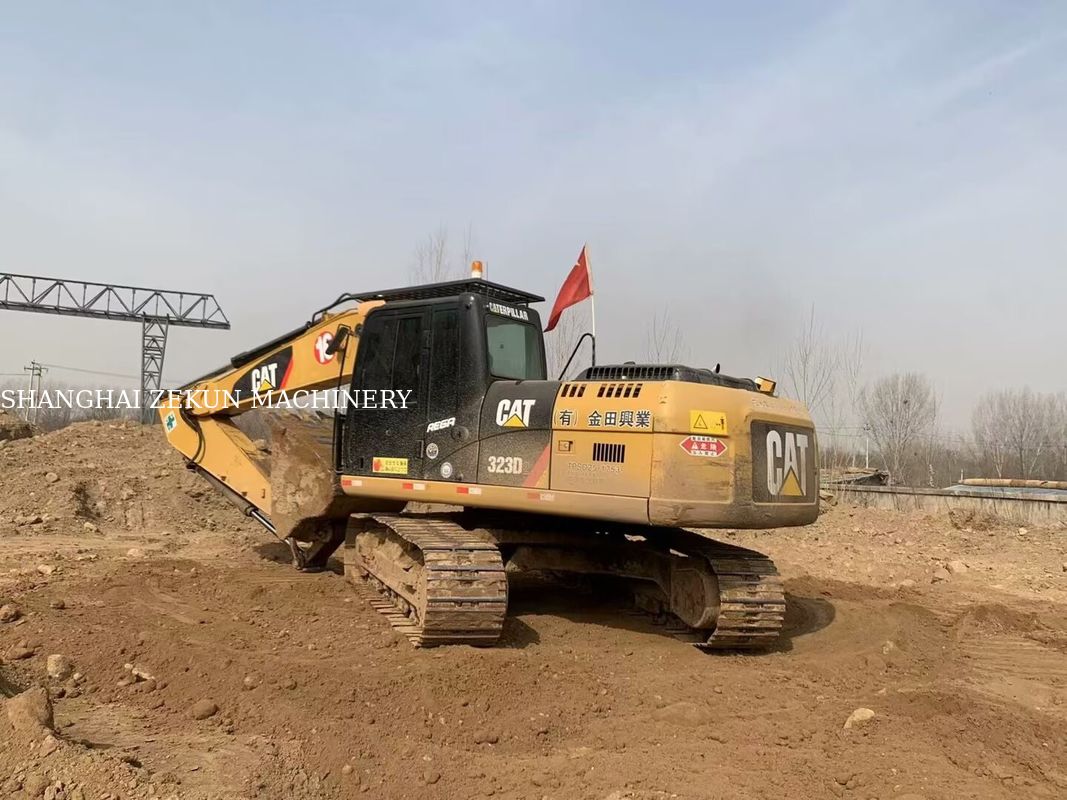 Versatile 2020 Cat 323D2 Excavator 23 Ton 4877 Hours For Various Applications
