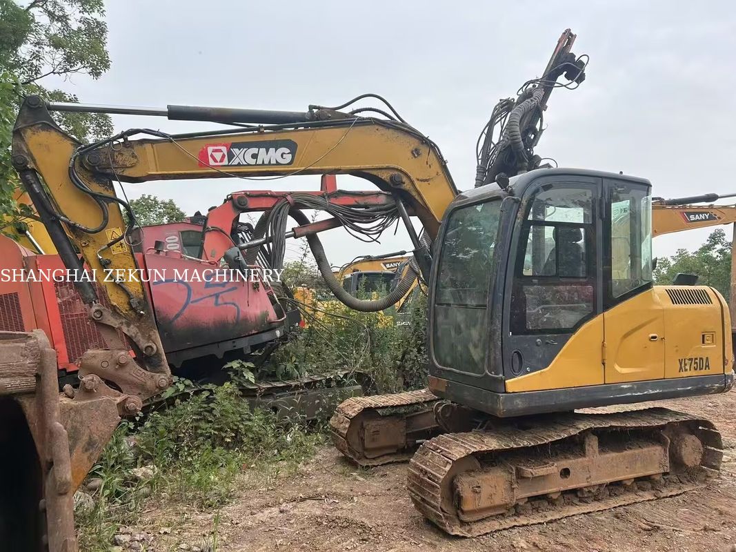 2021 XCMG XE75DA Hydraulic Crawler Excavator 7.5 Ton Class With Breaker And Grapple Attachments