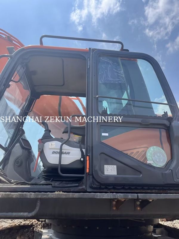 Used Doosan DX500LC-9C Excavator 800 Rpm Horsepower And Maximum Digging Height 11