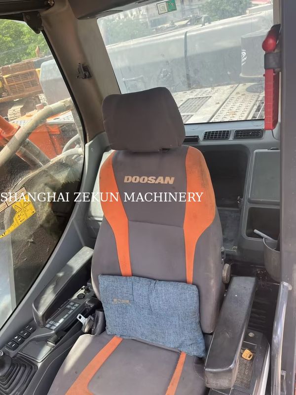 Used Doosan DX500LC-9C Excavator 800 Rpm Horsepower And Maximum Digging Height 11