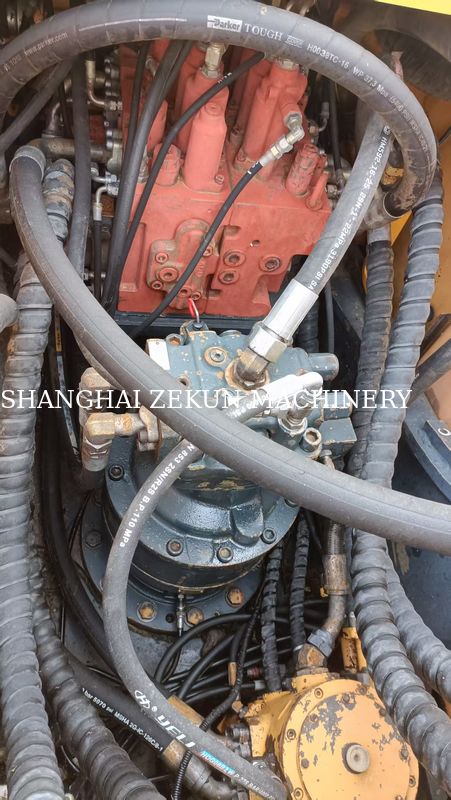 Hyundai R210W-9 Wheeled Excavator 330 L Fuel Tank Capacity And Hydraulic Valve