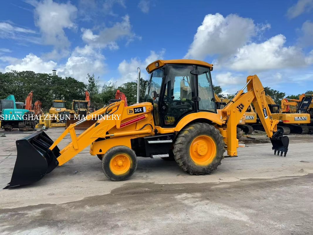 2001 JCB 3CX Backhoe Loader Excavator With 95 L/min Hydraulic System Flow