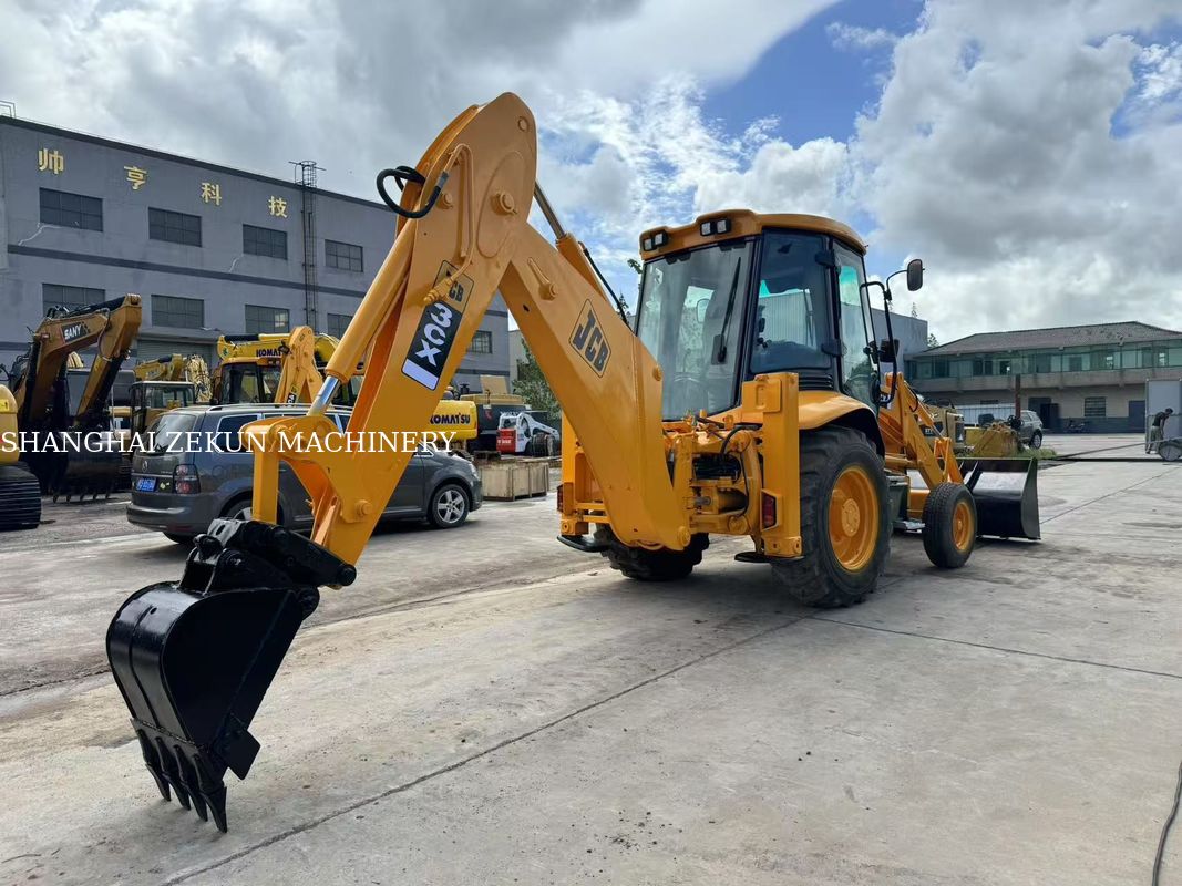 2001 JCB 3CX Backhoe Loader Excavator With 95 L/min Hydraulic System Flow