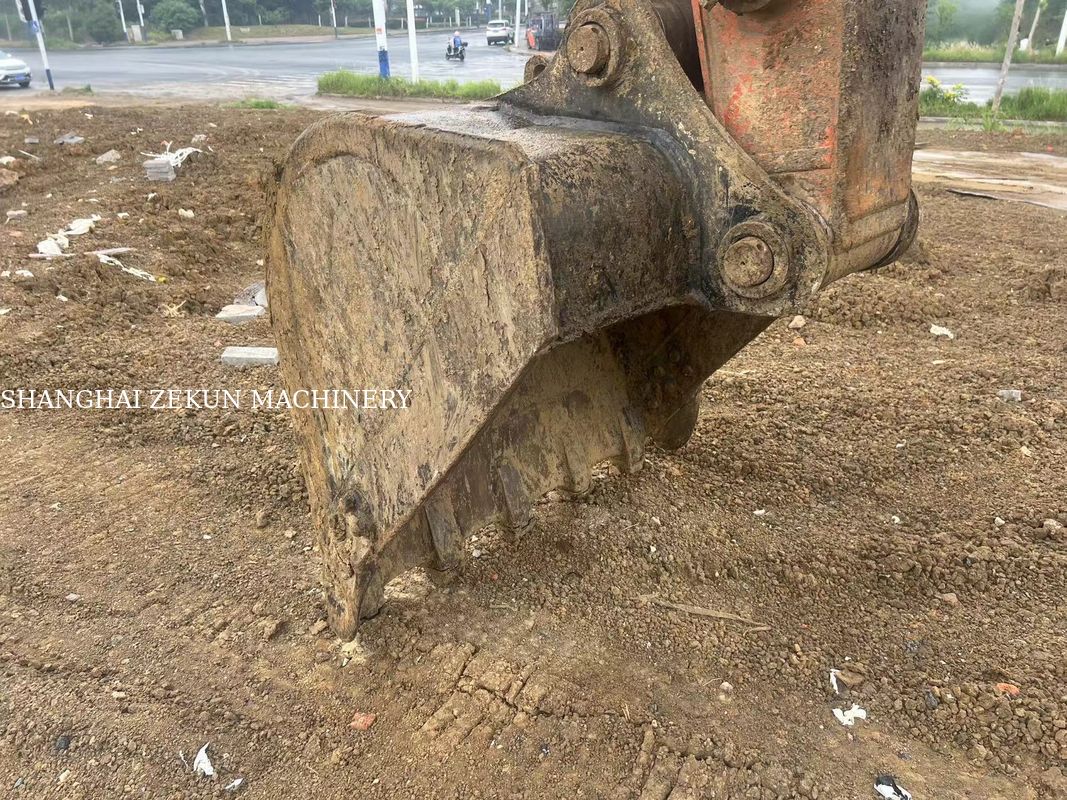 2022 Hitachi ZX200-5A Excavator With Max Digging Height Of 9 And Swing Speed Of 13.3 Rpm 5500hrs