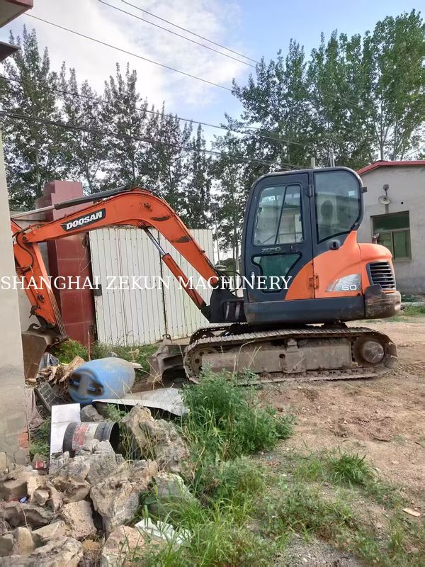 2013 Doosan DX60 Excavator With Hydraulic Pressure 27.5 MPa And Max Digging Height 800 Mm