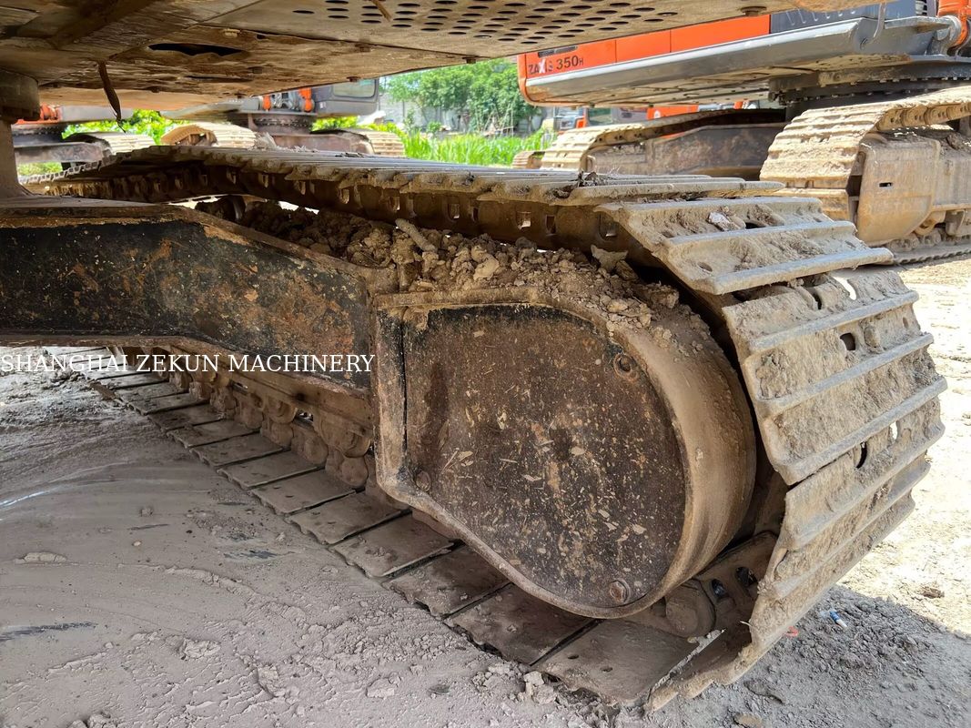 Hitachi ZX120-6 Excavator 14165hrs for Business Needs Fuel Tank Capacity 240 L Hydraulic Pressure 34.3 MPa