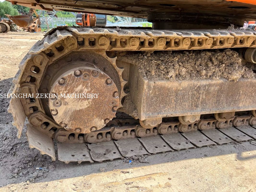 Hitachi ZX120-6 Excavator 14165hrs for Business Needs Fuel Tank Capacity 240 L Hydraulic Pressure 34.3 MPa