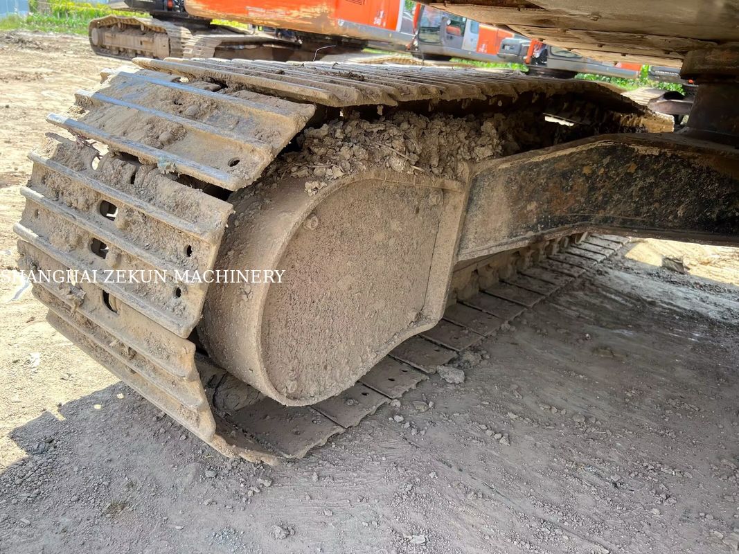 Hitachi ZX120-6 Excavator 14165hrs for Business Needs Fuel Tank Capacity 240 L Hydraulic Pressure 34.3 MPa