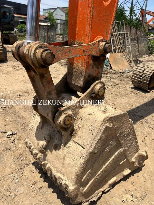Hitachi ZX120-6 Excavator 14165hrs for Business Needs Fuel Tank Capacity 240 L Hydraulic Pressure 34.3 MPa