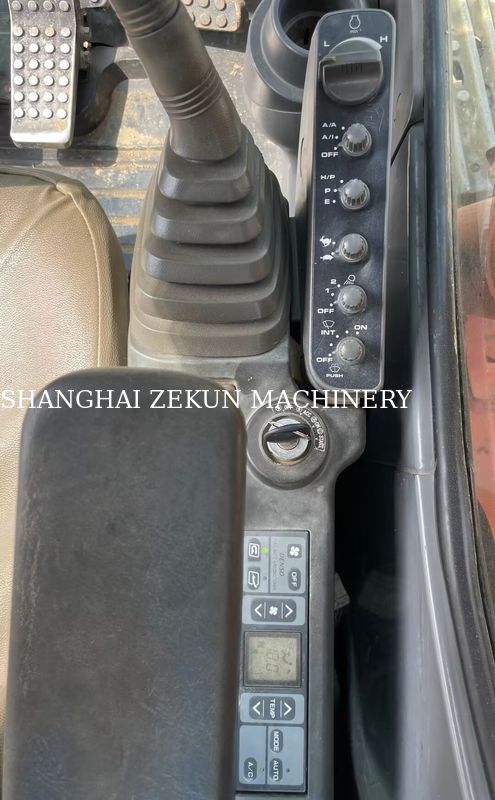 Hitachi ZX120-6 Excavator Used With 2.5m Arm Length And 210mm Max Dumping Height 11158hrs