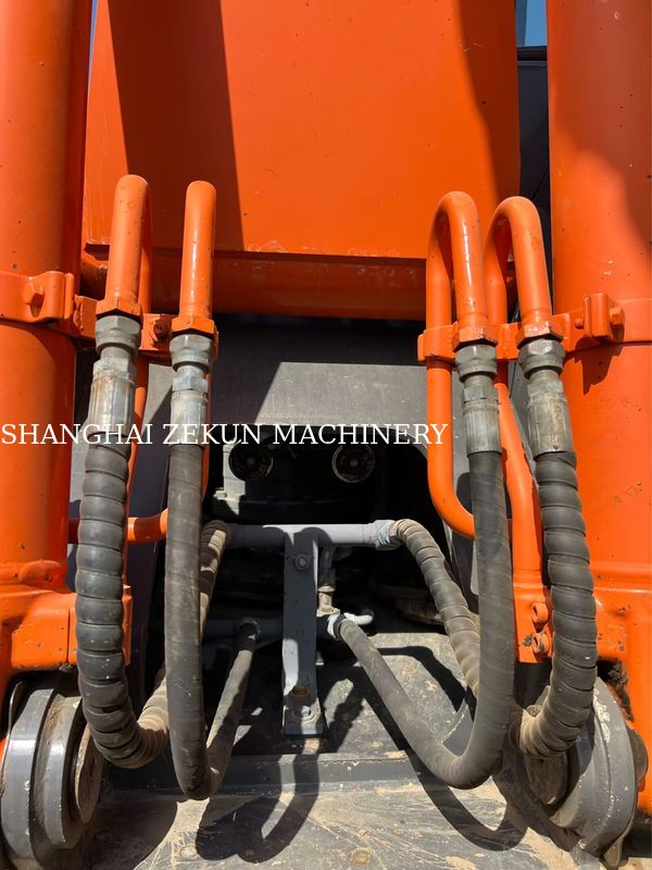 Hitachi ZX200-3G Excavator 12081hrs Travel Speed 3.5 / 5.5 Km/h Cab Features Multifunction Display